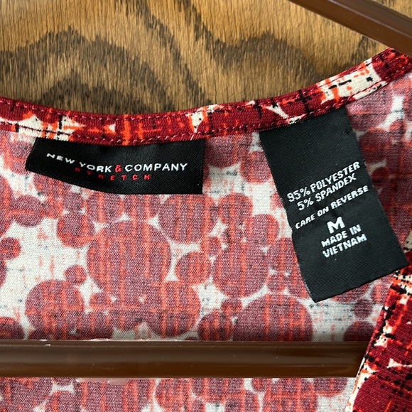 Elegant blouse - Picture 2 of 5